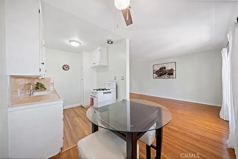 1015 E Ocean Boulevard #12 Long Beach, CA 90802
