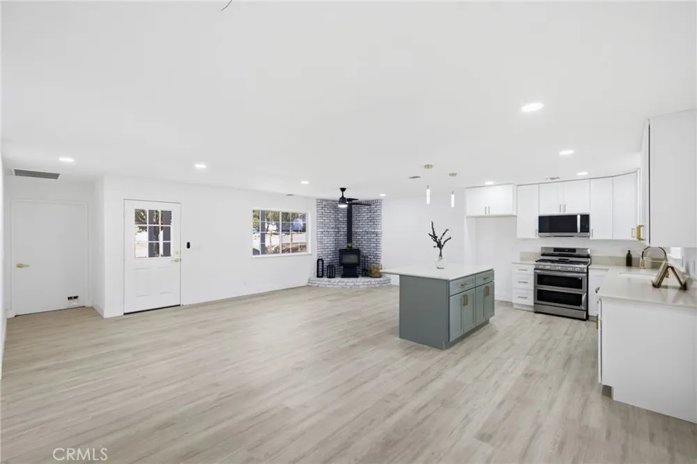 21009 Brentwood Tehachapi, CA 93561