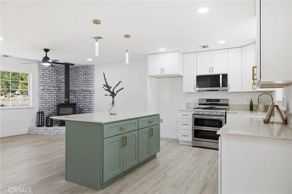 21009 Brentwood Tehachapi, CA 93561