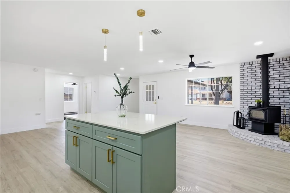 21009 Brentwood Tehachapi, CA 93561
