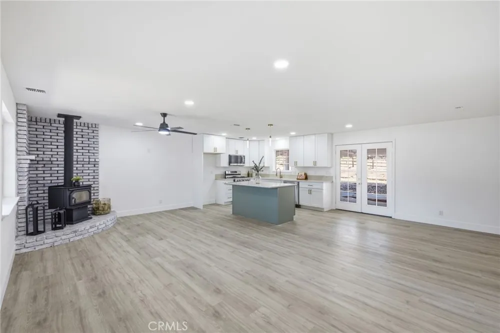 21009 Brentwood Tehachapi, CA 93561