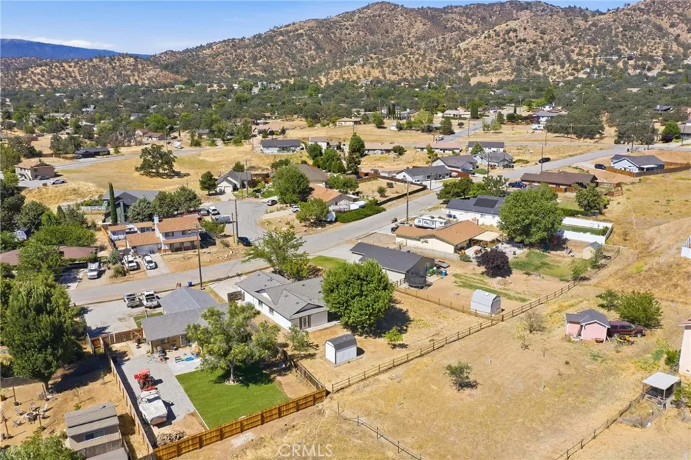 21009 Brentwood Tehachapi, CA 93561