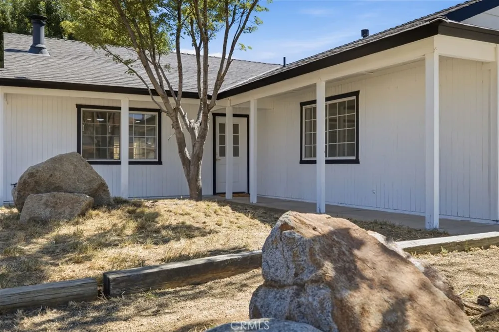 21009 Brentwood Tehachapi, CA 93561