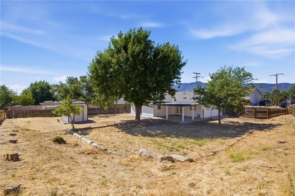 21009 Brentwood Tehachapi, CA 93561