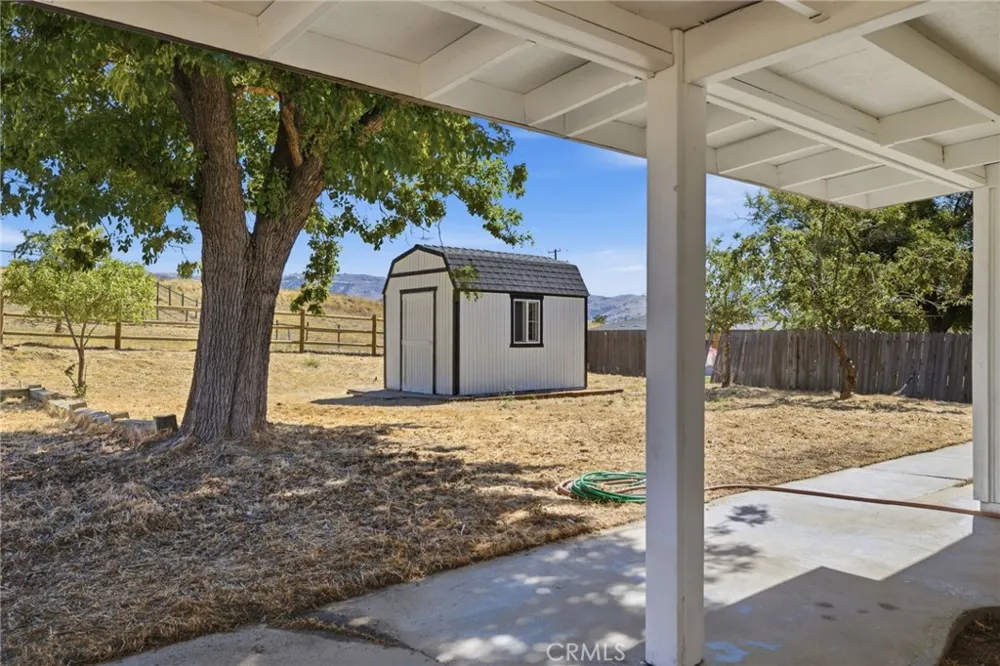 21009 Brentwood Tehachapi, CA 93561