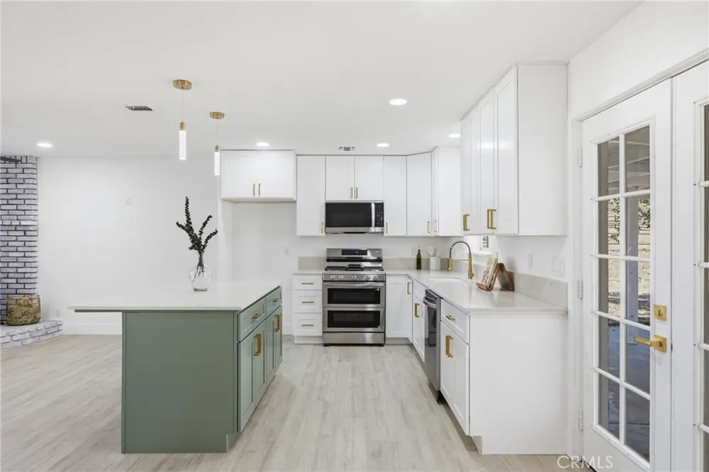 21009 Brentwood Tehachapi, CA 93561