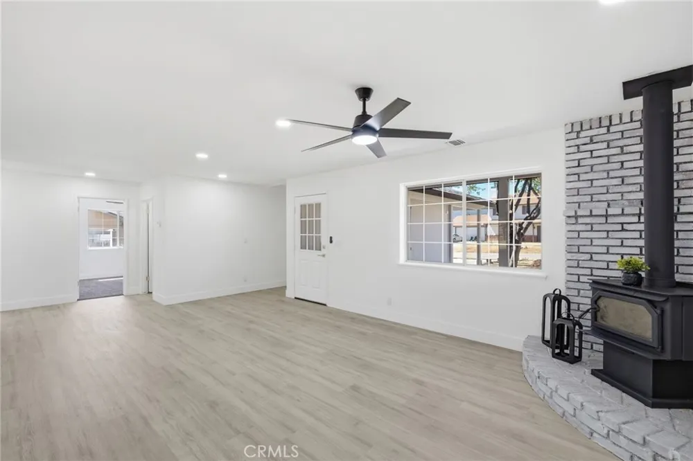 21009 Brentwood Tehachapi, CA 93561