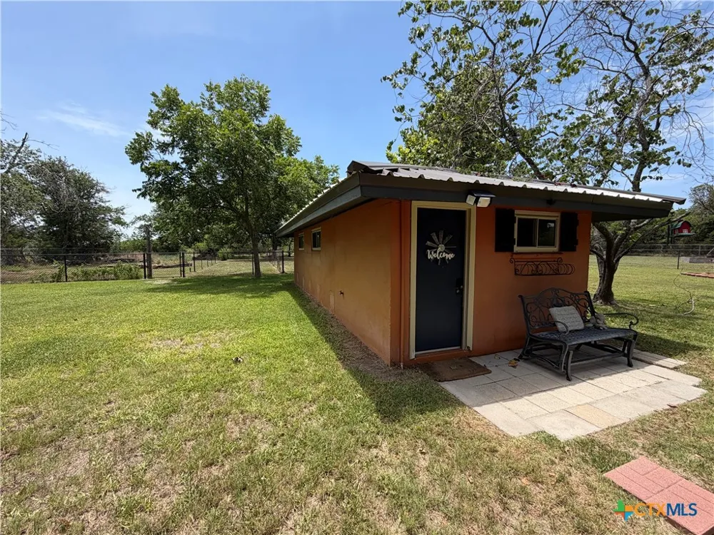 211 County Road 128 Gatesville, TX 76528