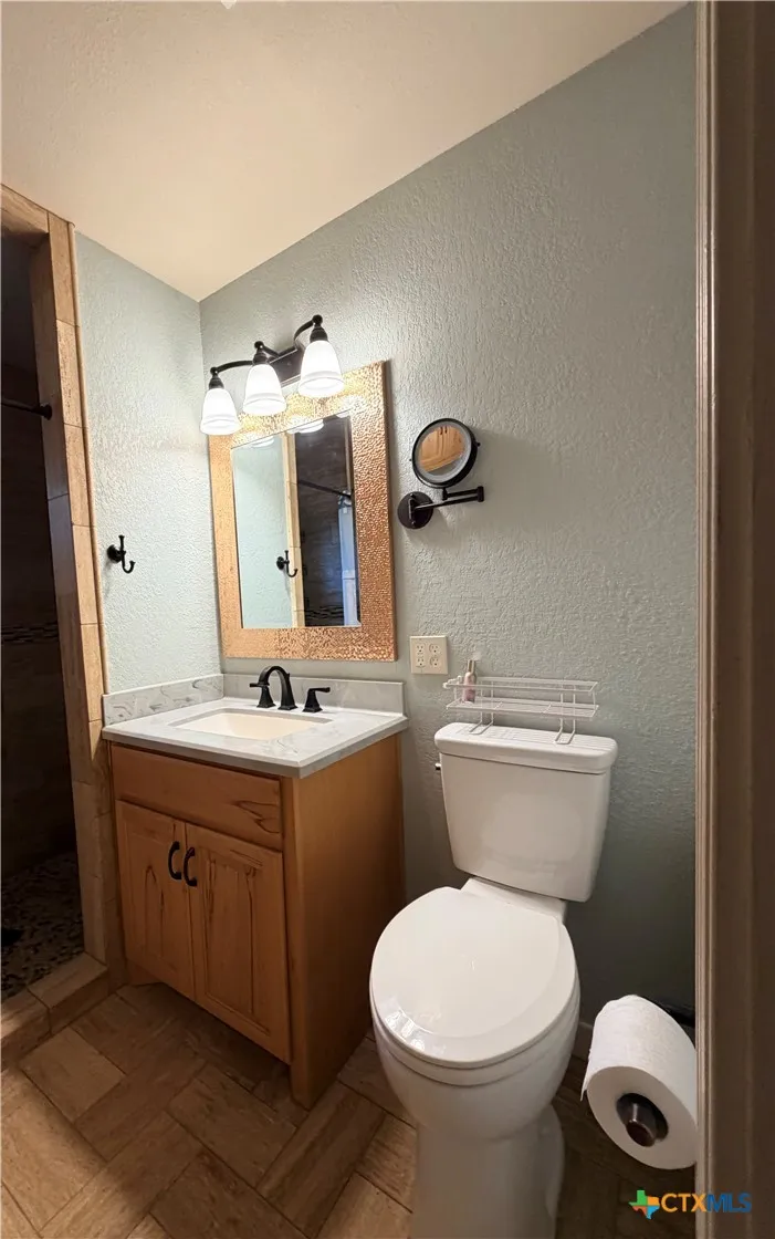 211 County Road 128 Gatesville, TX 76528