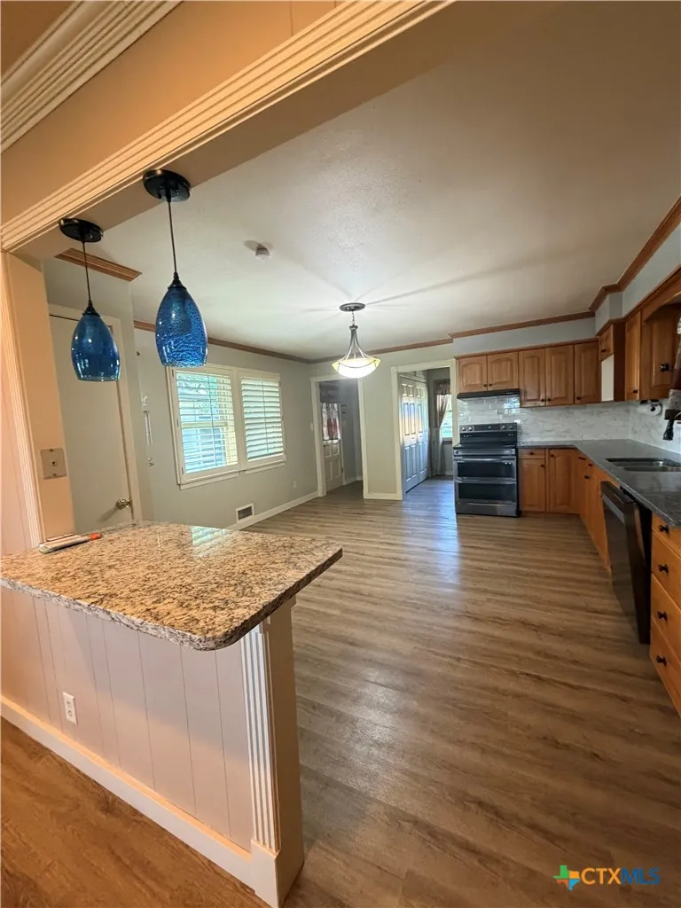 211 County Road 128 Gatesville, TX 76528