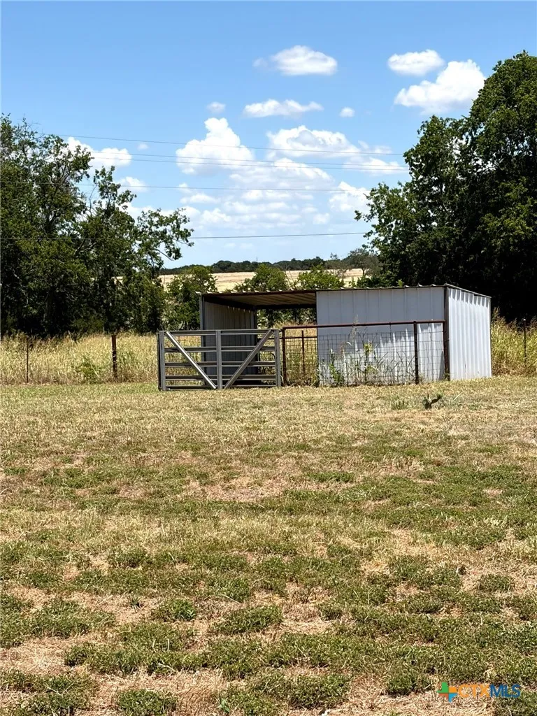 211 County Road 128 Gatesville, TX 76528