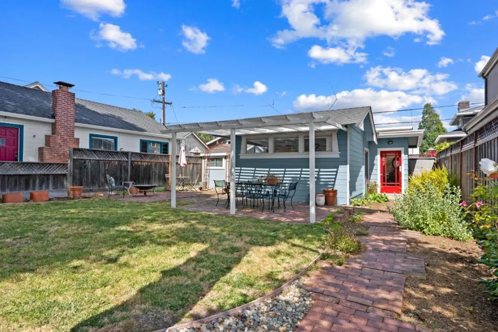 620 Sunset Drive Capitola, CA 95010