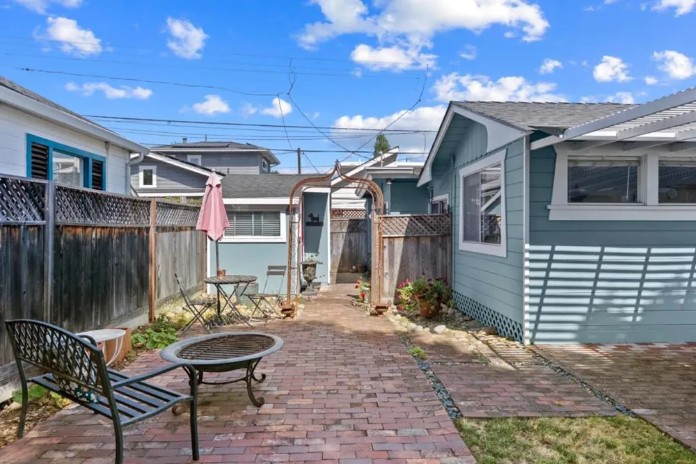 620 Sunset Drive Capitola, CA 95010