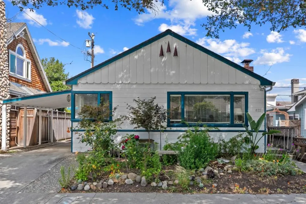 622 Sunset Drive Capitola, CA 95010