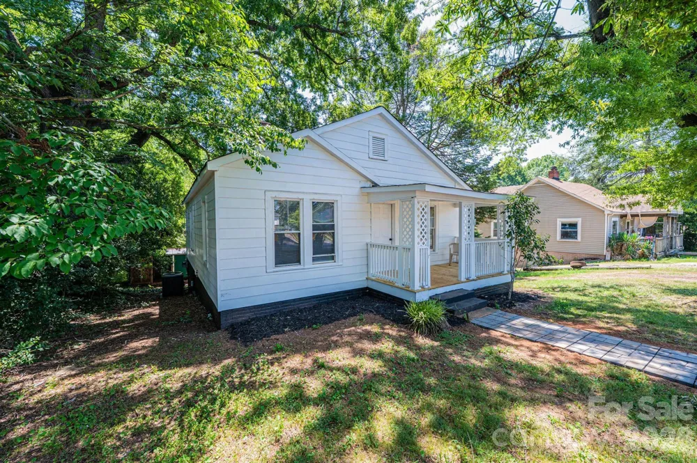 423 Davis Avenue Newton, NC 28658