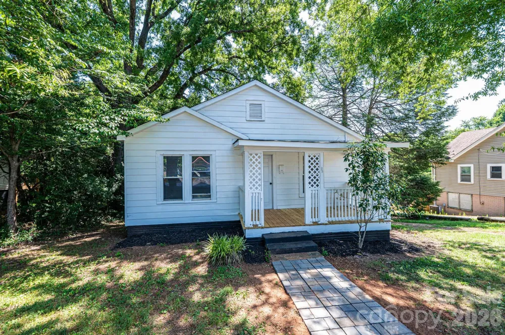 423 Davis Avenue Newton, NC 28658