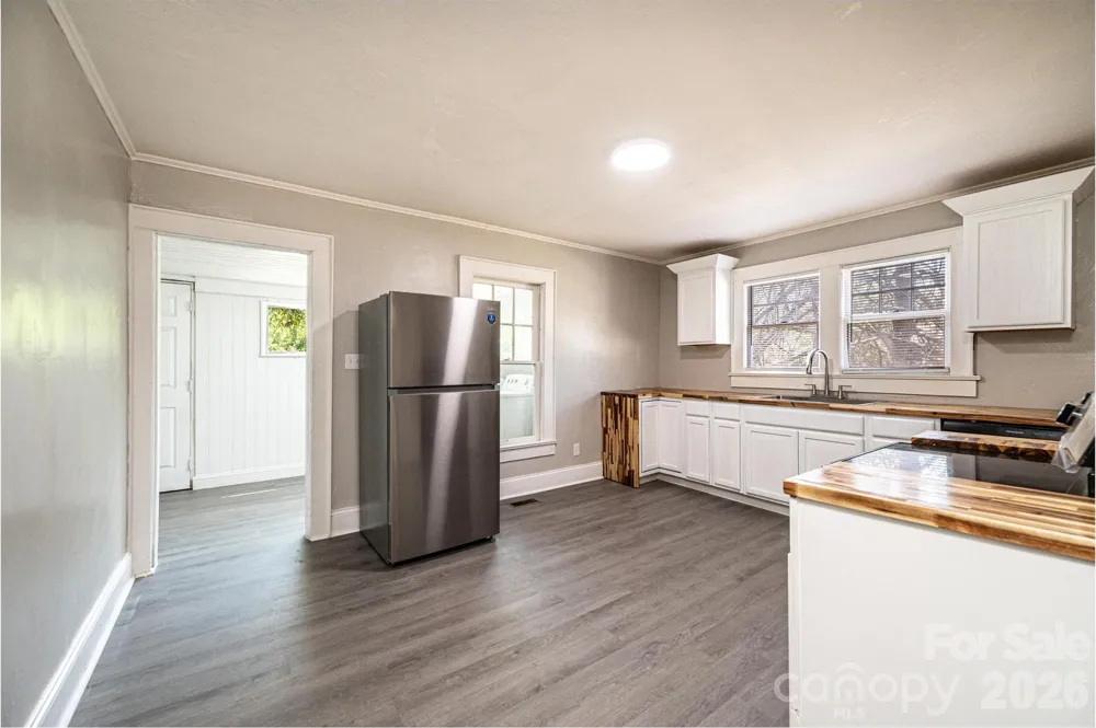 423 Davis Avenue Newton, NC 28658