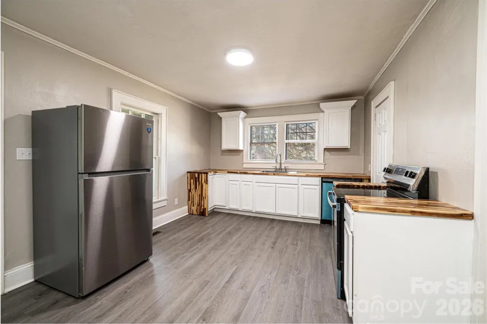 423 Davis Avenue Newton, NC 28658