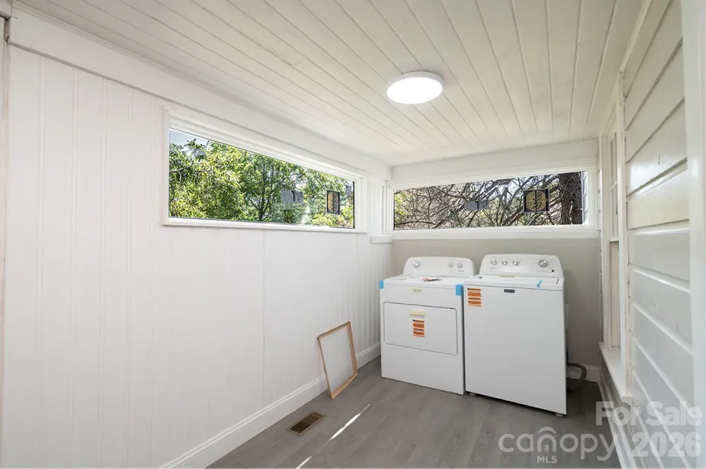 423 Davis Avenue Newton, NC 28658