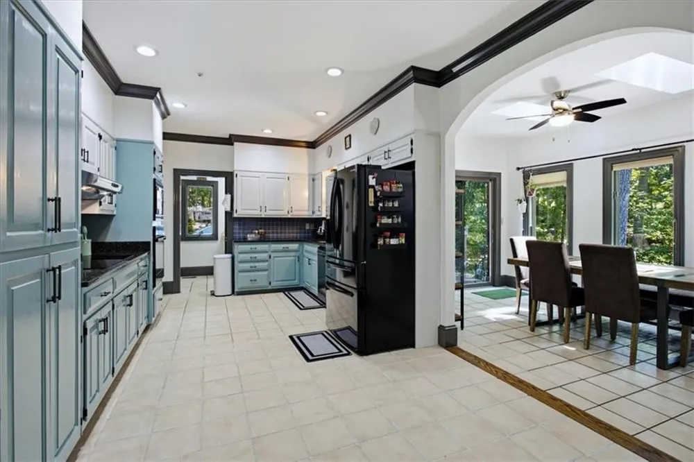 4525 Mountain View Road Oakwood, GA 30566