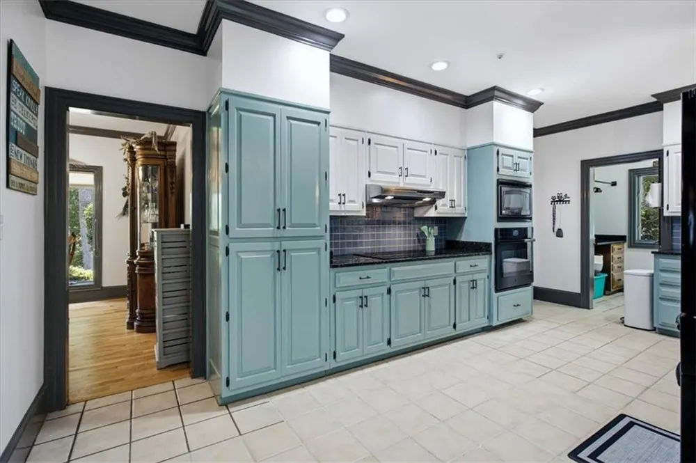 4525 Mountain View Road Oakwood, GA 30566