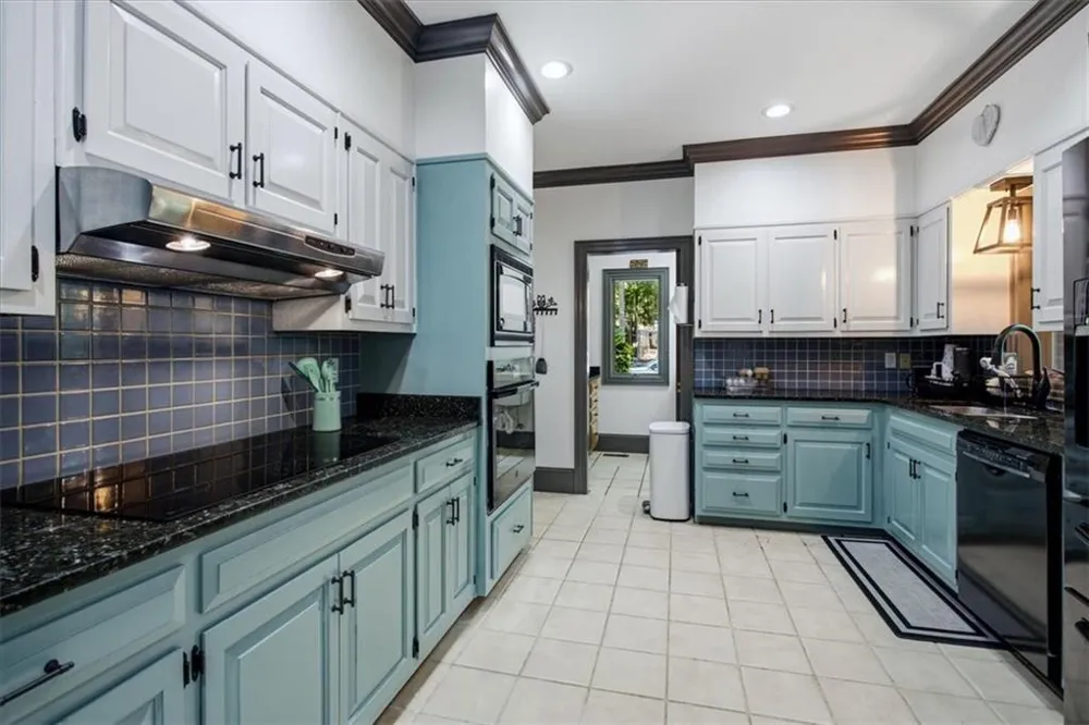 4525 Mountain View Road Oakwood, GA 30566