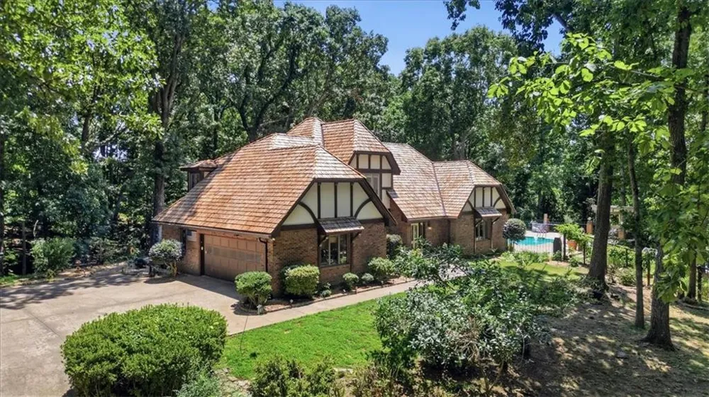 4525 Mountain View Road Oakwood, GA 30566
