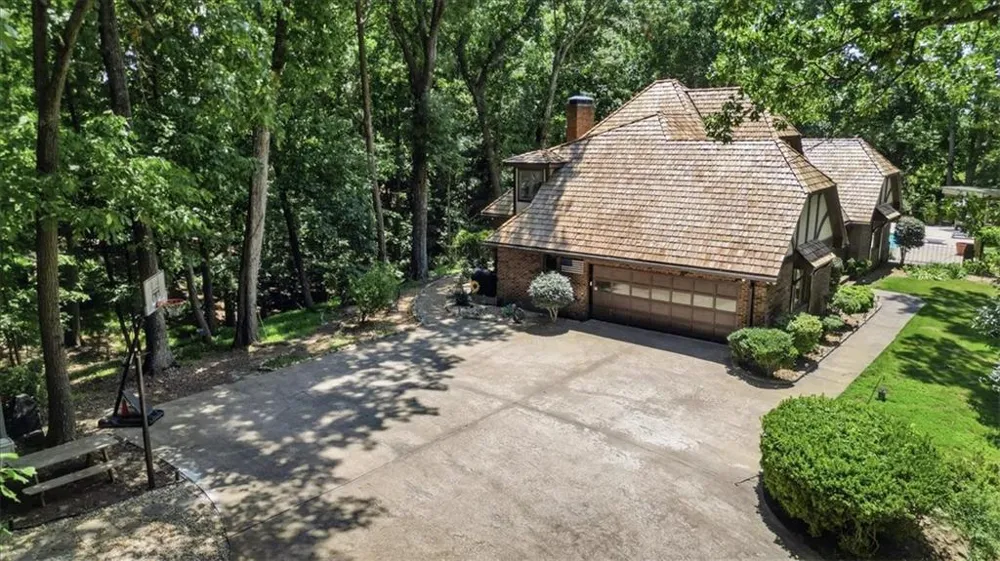 4525 Mountain View Road Oakwood, GA 30566