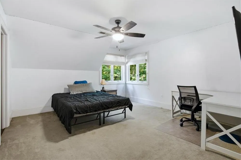 4525 Mountain View Road Oakwood, GA 30566