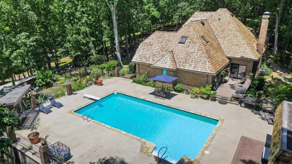 4525 Mountain View Road Oakwood, GA 30566