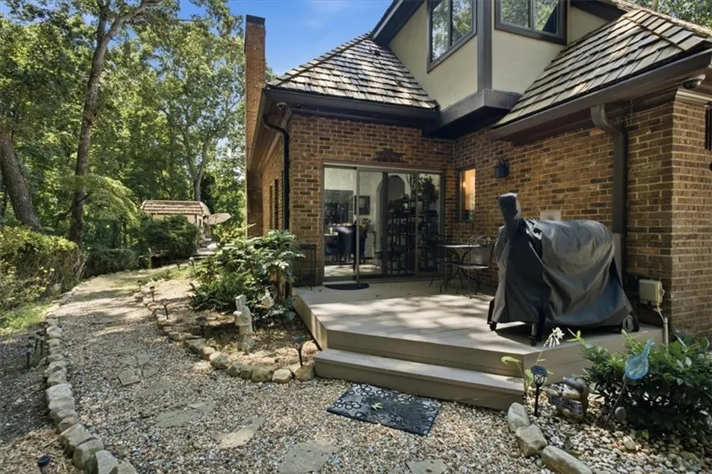4525 Mountain View Road Oakwood, GA 30566