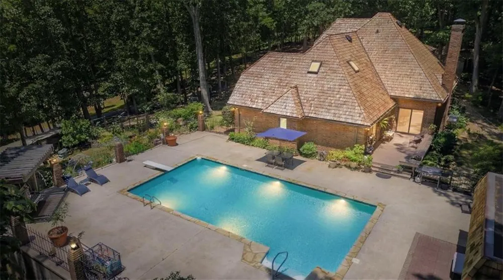 4525 Mountain View Road Oakwood, GA 30566