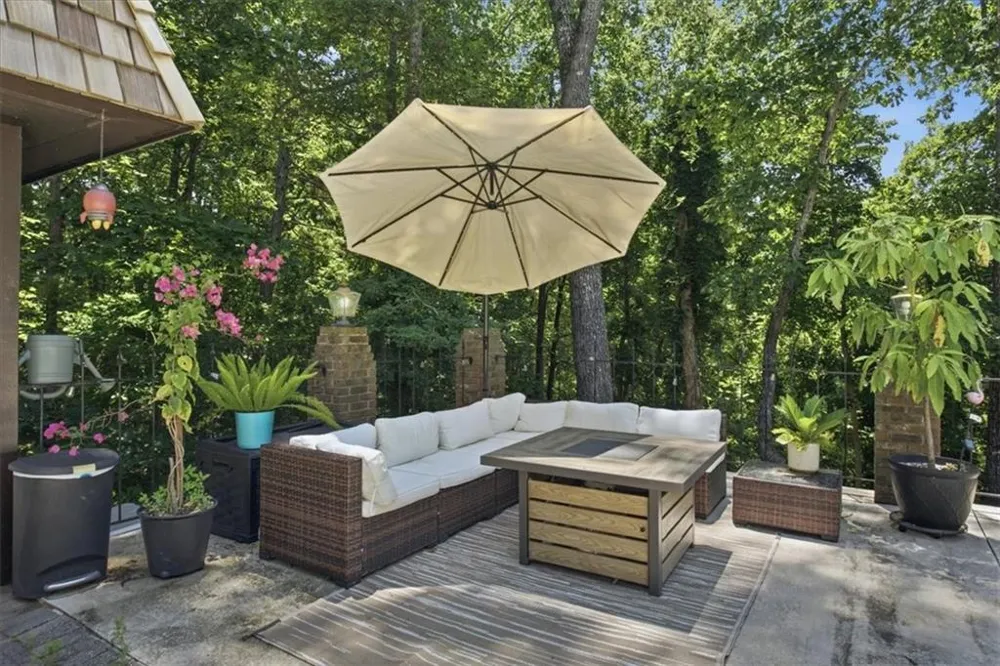 4525 Mountain View Road Oakwood, GA 30566