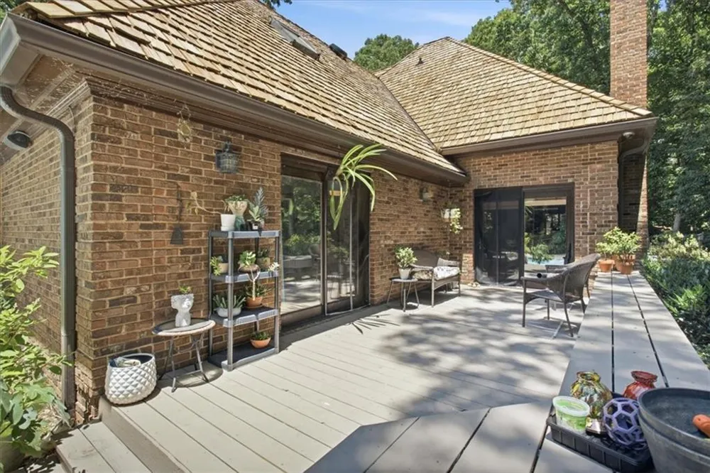 4525 Mountain View Road Oakwood, GA 30566