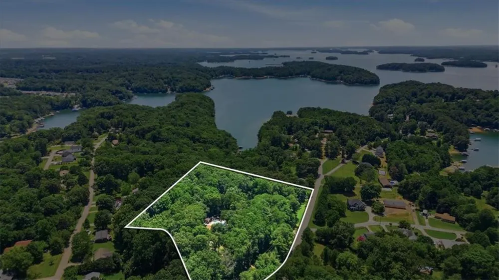 4525 Mountain View Road Oakwood, GA 30566