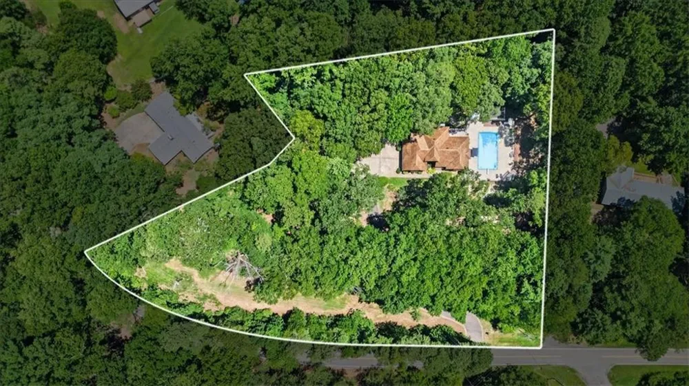 4525 Mountain View Road Oakwood, GA 30566