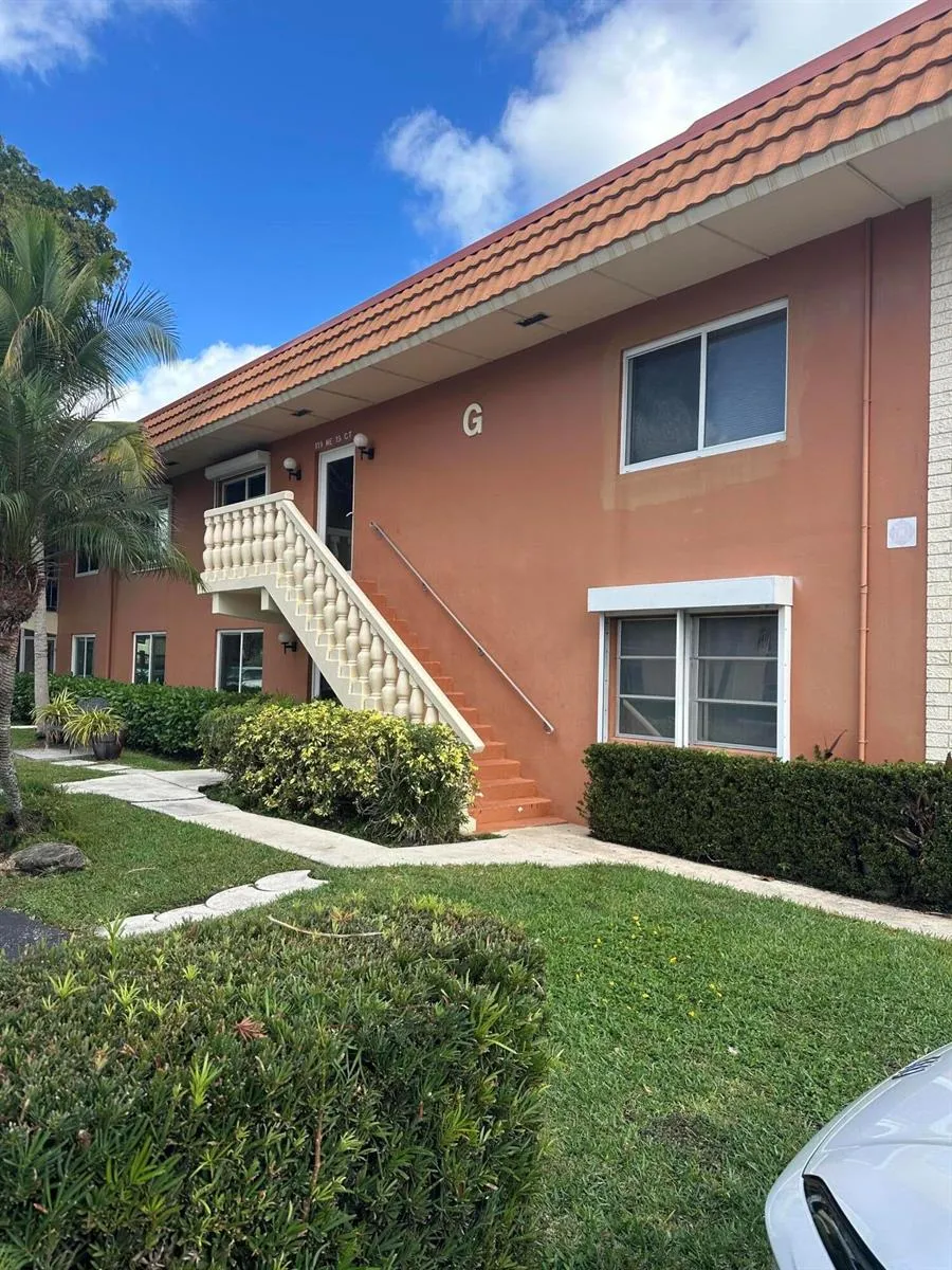 119 NE 19th Court #209g Wilton Manors, FL 33305