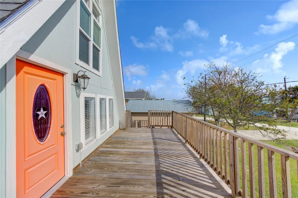 239 Redfish Drive Freeport, TX 77541