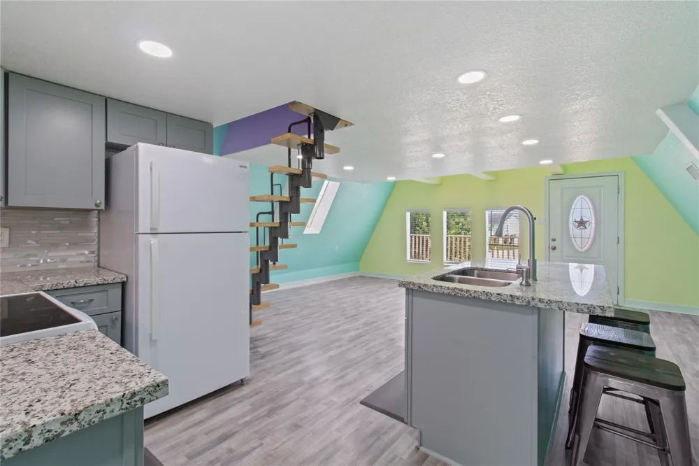 239 Redfish Drive Freeport, TX 77541