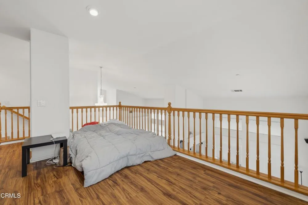 799 Saratoga Avenue Ventura, CA 93003