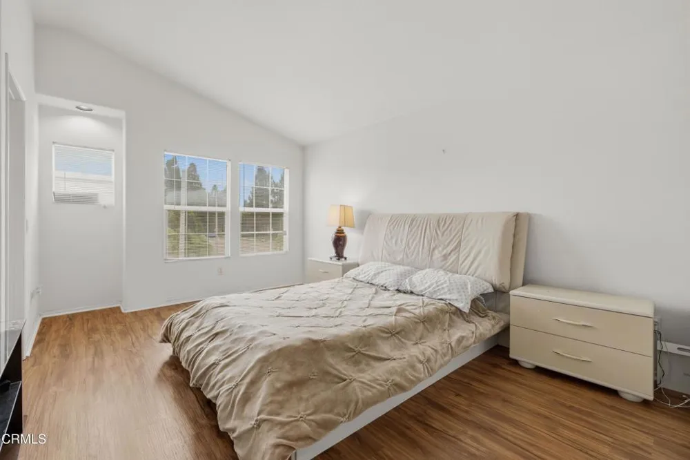 799 Saratoga Avenue Ventura, CA 93003