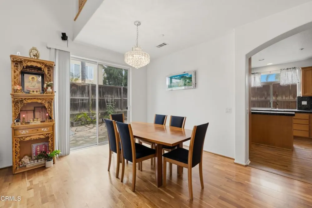 799 Saratoga Avenue Ventura, CA 93003