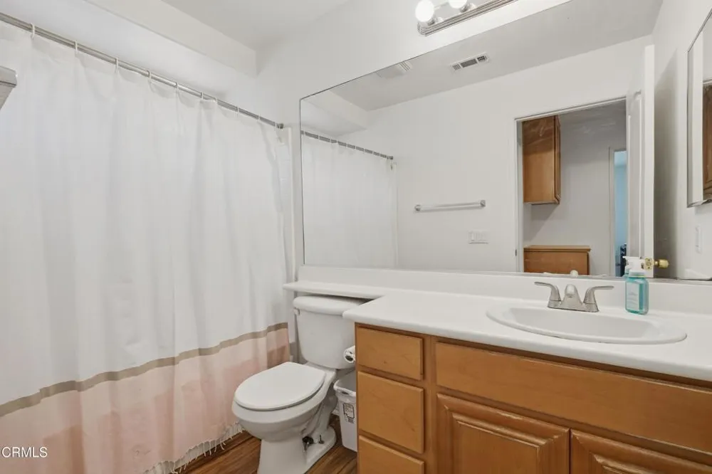 799 Saratoga Avenue Ventura, CA 93003