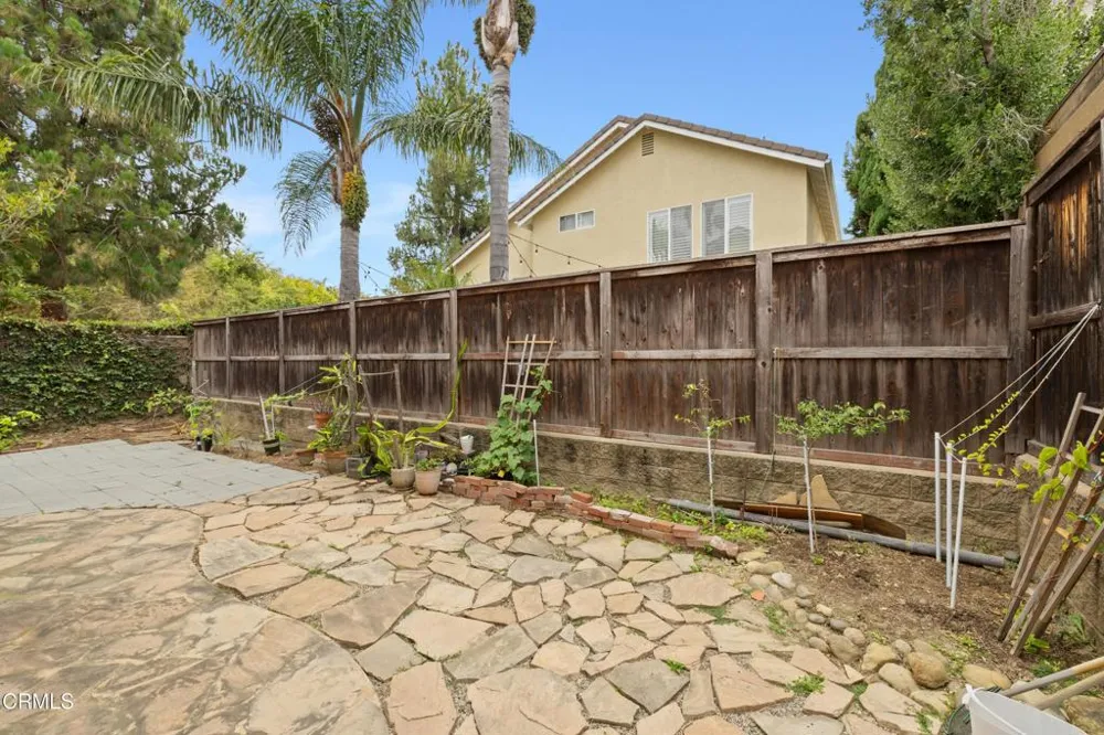 799 Saratoga Avenue Ventura, CA 93003