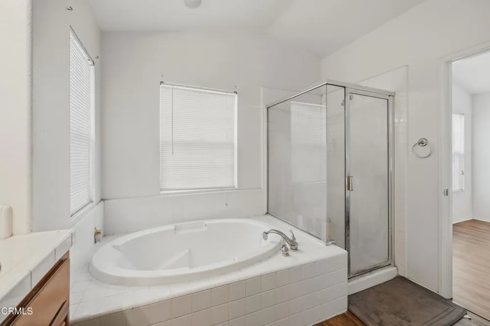 799 Saratoga Avenue Ventura, CA 93003