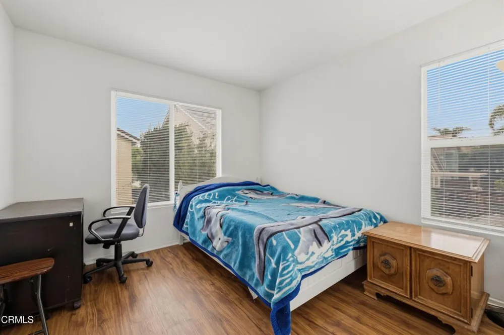 799 Saratoga Avenue Ventura, CA 93003
