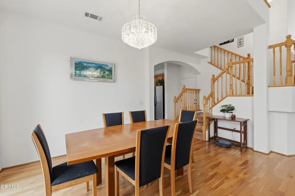 799 Saratoga Avenue Ventura, CA 93003