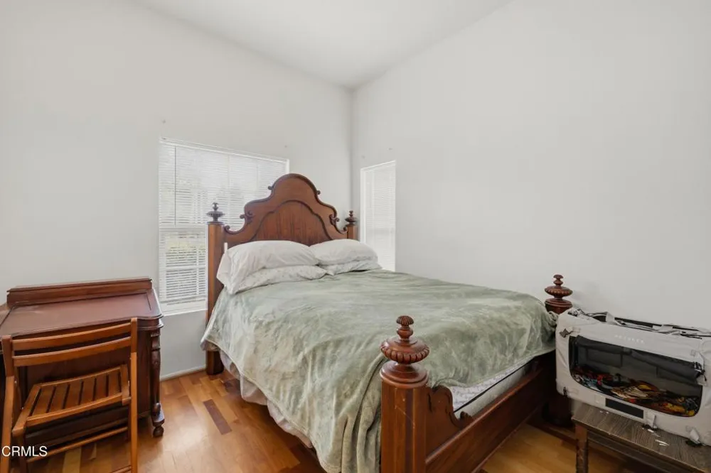 799 Saratoga Avenue Ventura, CA 93003
