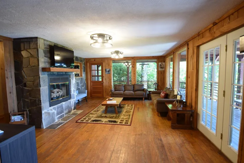 Hwy 28 N Almond, NC 28702