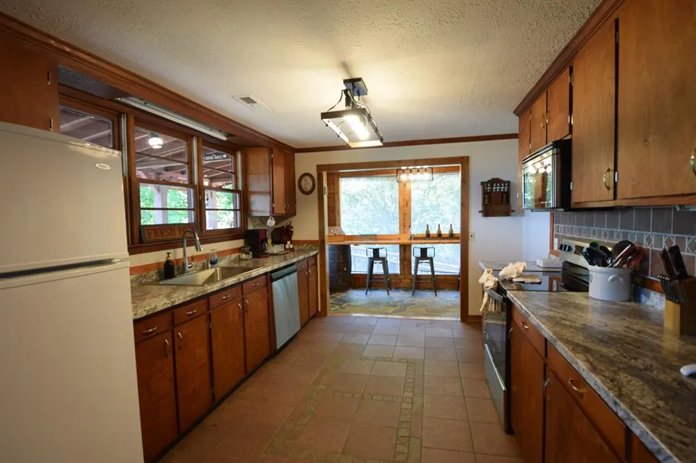 Hwy 28 N Almond, NC 28702